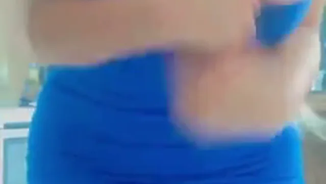 Larissa Rovetta Exibindo Seu Corpo Sensual